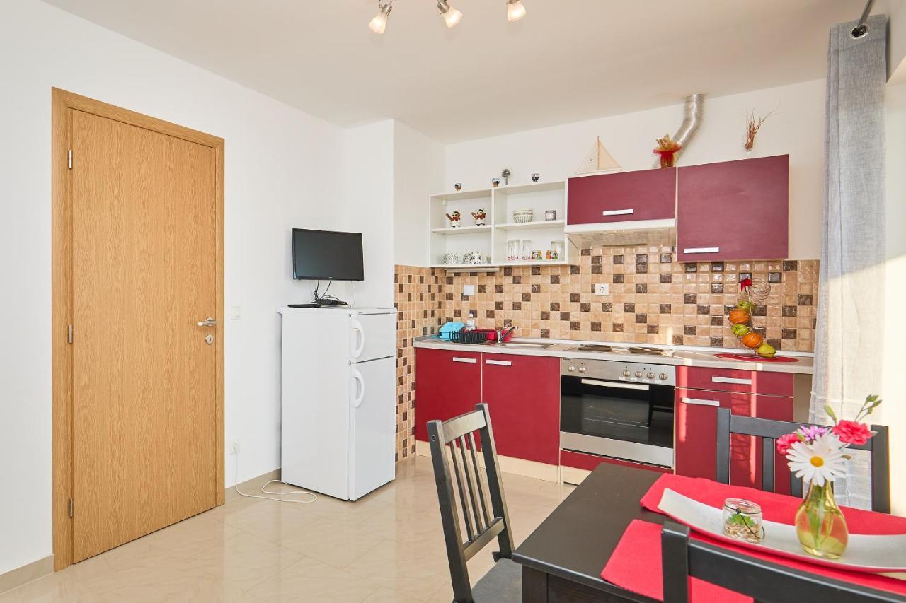 Apartments Baro Maranovici Екстер'єр фото